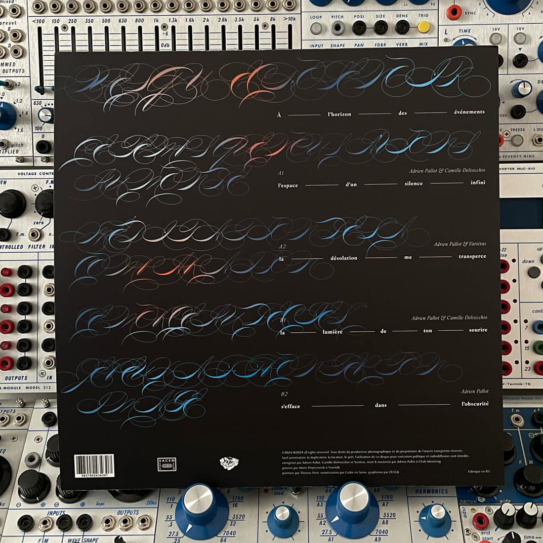 À L’HORIZON DES ÉVÉNEMENTS